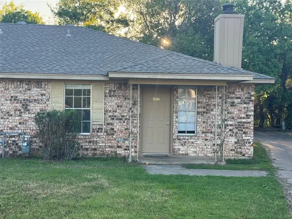 $1,500 | 500 Renee Drive, Irving, TX 75061