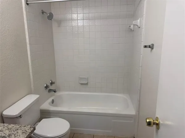 $1,500 | 500 Renee Drive, Irving, TX 75061