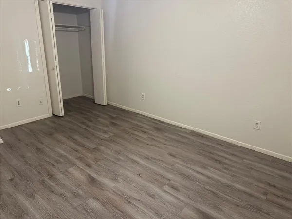 $1,500 | 500 Renee Drive, Irving, TX 75061