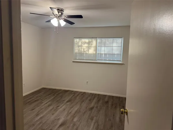 $1,500 | 500 Renee Drive, Irving, TX 75061