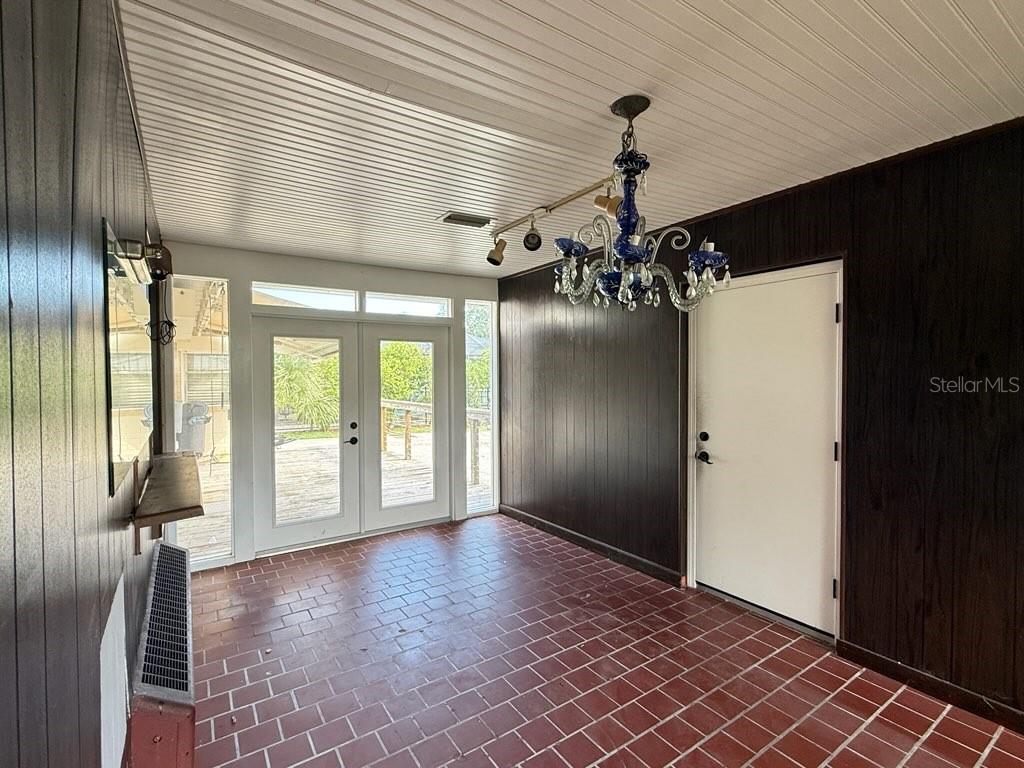 5018 Riverside Drive Port Orange, FL 32127 - Photo 11 of 27