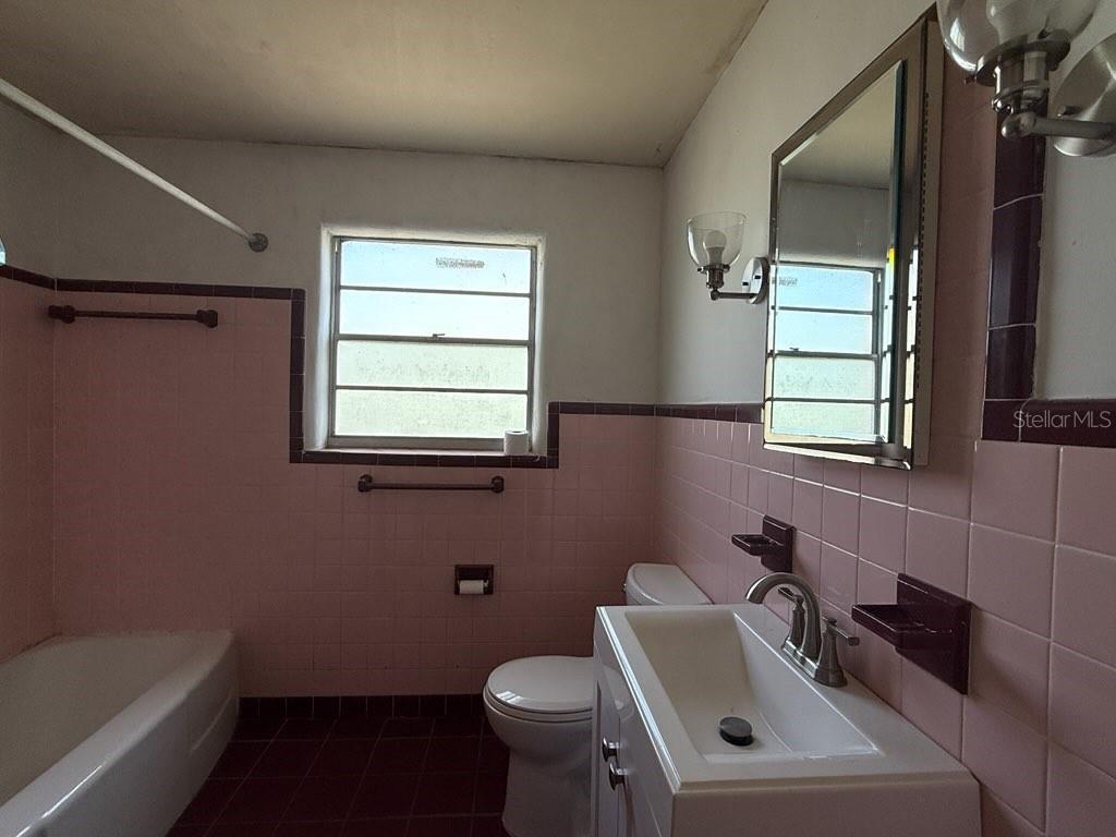 5018 Riverside Drive Port Orange, FL 32127 - Photo 8 of 27