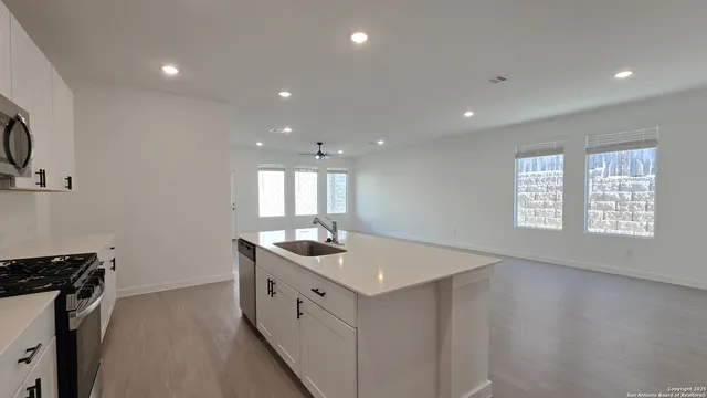 $2,050 | 4062 Rock Mill, San Antonio, TX 78245