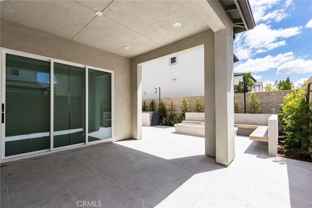 260 Holliston Lake Forest, CA 92630 - Photo 52 of 63 a view of a big room with a balcony and balcony