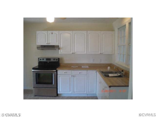 2088 Broad St Road Maidens, VA 23102 - Photo 4 of 9
