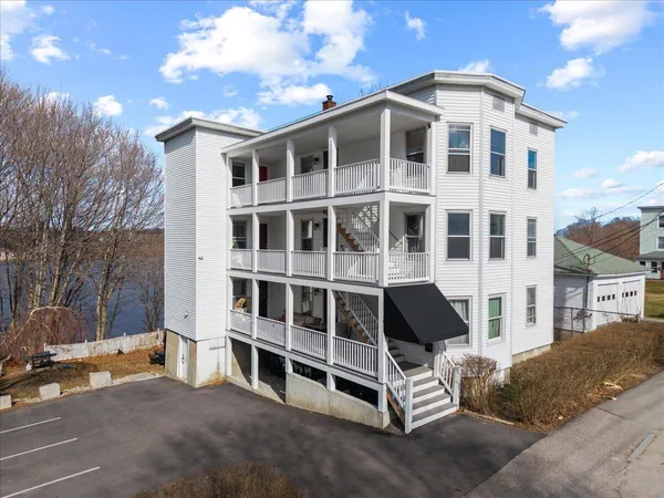 $319,000 | 147 Cleaves Street, Unit 3, Biddeford, ME 04005