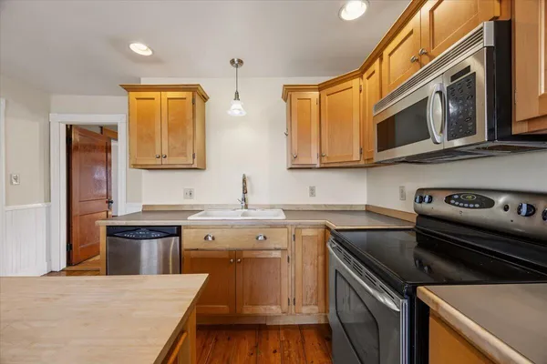 $319,000 | 147 Cleaves Street, Unit 3, Biddeford, ME 04005