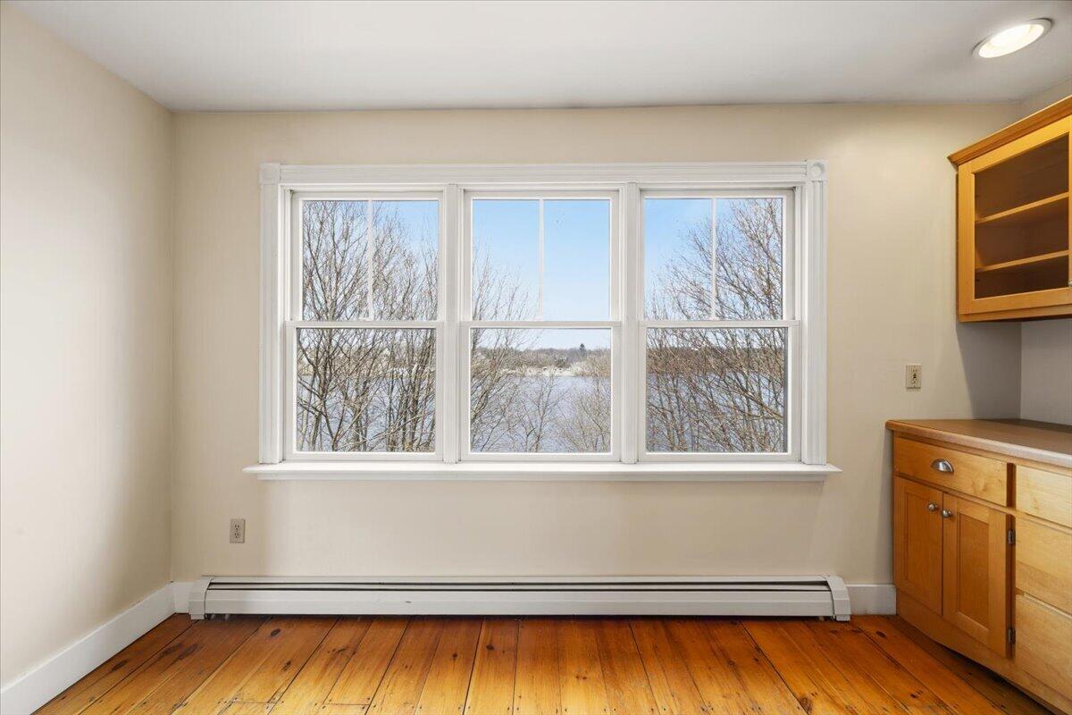 147 Cleaves Street, Unit 3 Biddeford, ME 04005 - Photo 10 of 28 12-147 Cleaves-12