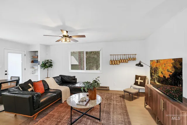 $599,900 | 285 Rio Vista Boulevard, McCall, ID 83638