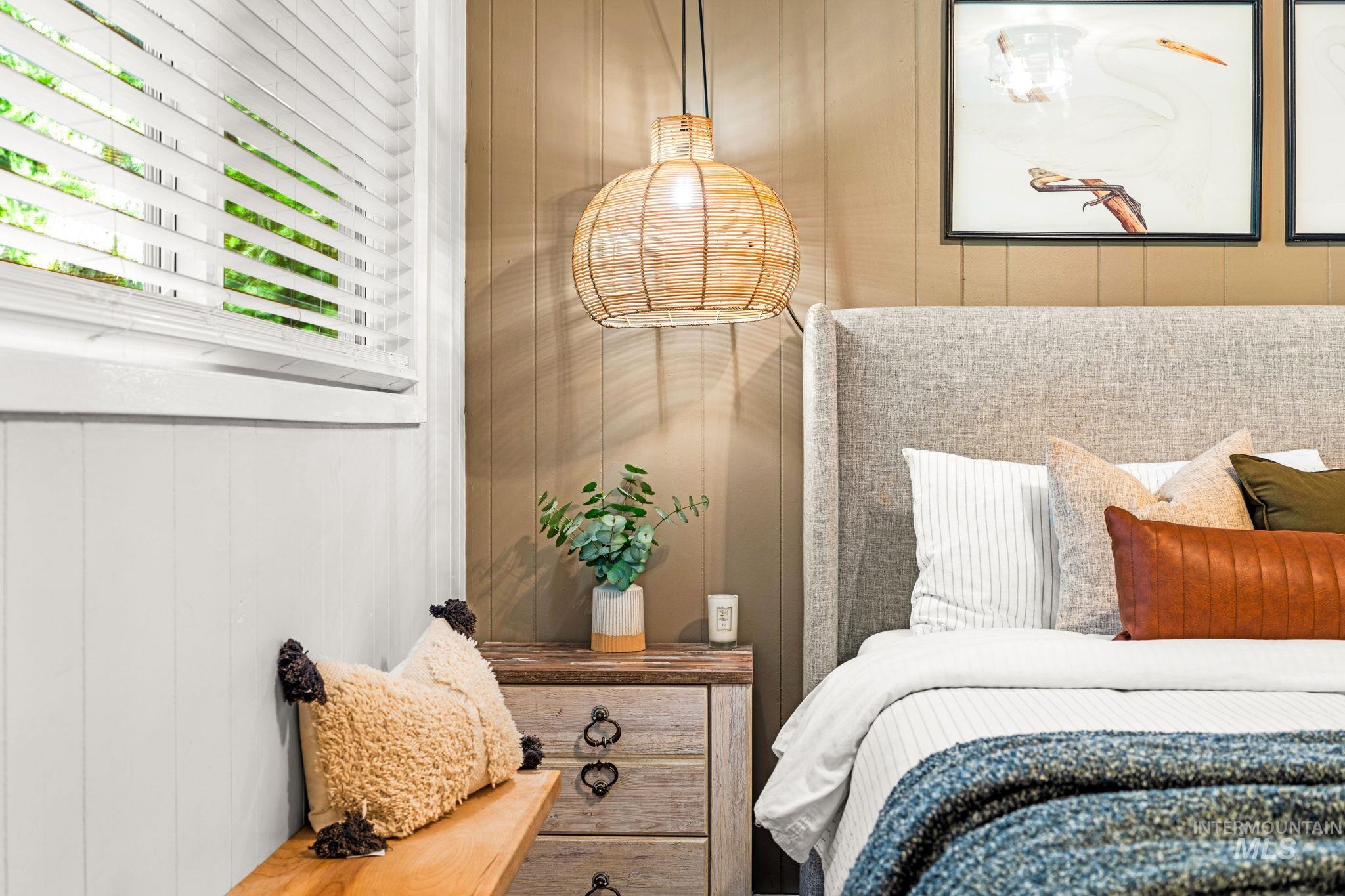 285 Rio Vista Boulevard McCall, ID 83638 - Photo 23 of 50 Bedroom with a decorative wall