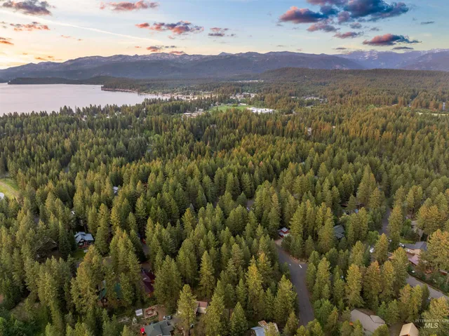 $599,900 | 285 Rio Vista Boulevard, McCall, ID 83638