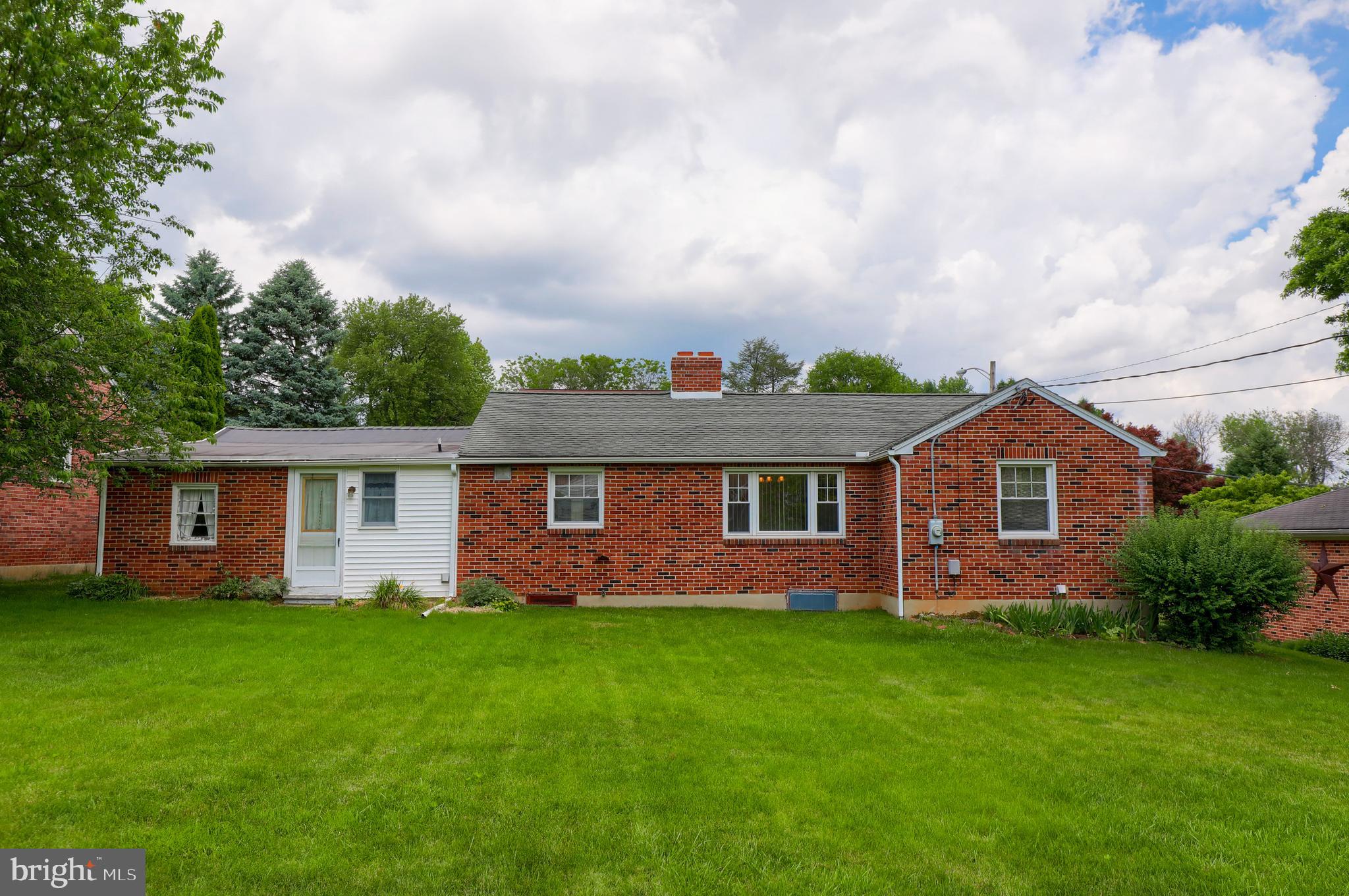 1162 Southern Road York, PA 17403 - Photo 8 of 32 Gallery Image 8