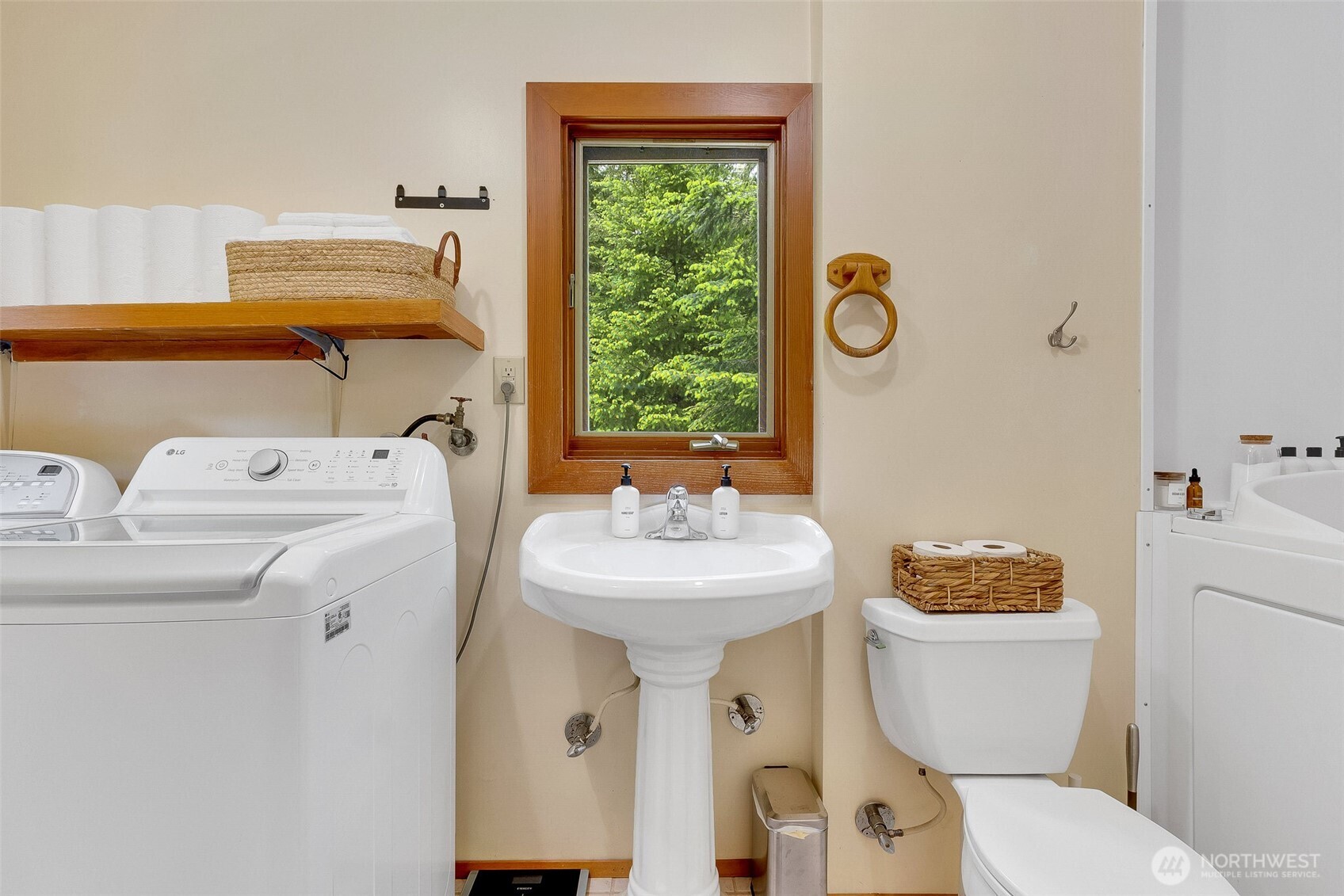 61551 Cascade River Road Marblemount, WA 98267 - Photo 12 of 40