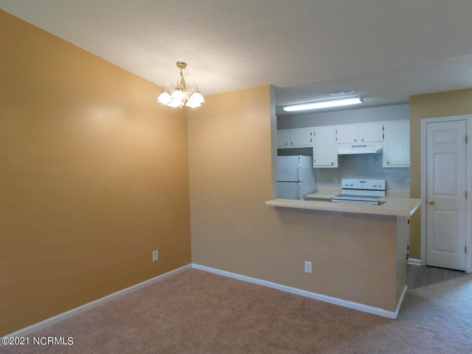 121 Jerrett Lane Havelock, NC 28532 - Photo 6 of 18 DSCN3098