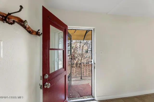 $1,700 | 140 Garden Street, Unit 1/2, Prescott, AZ 86305