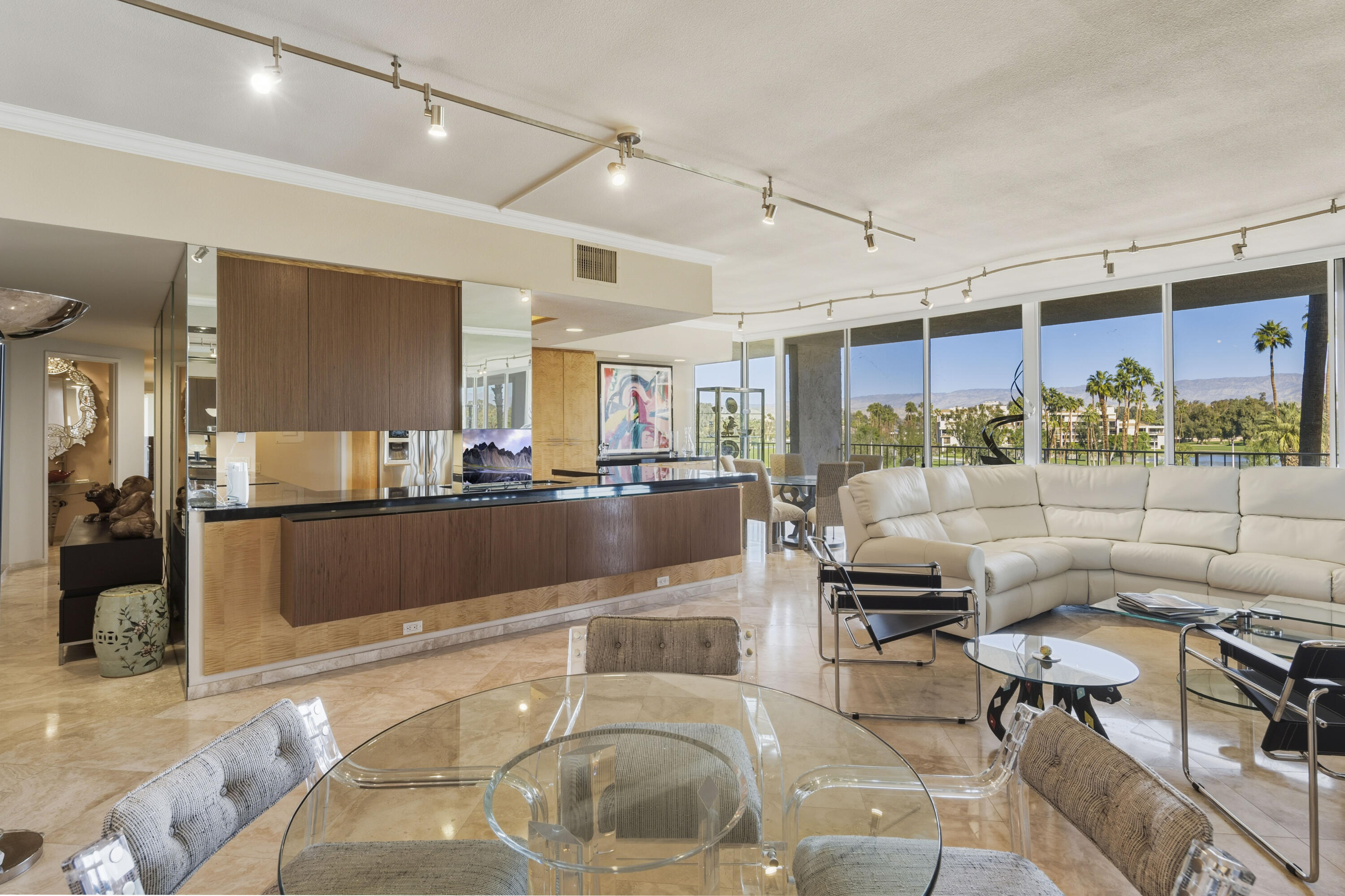 899 Island Drive, Unit 402 Rancho Mirage, CA 92270 - Photo 3 of 40 Reverse View of Living Area