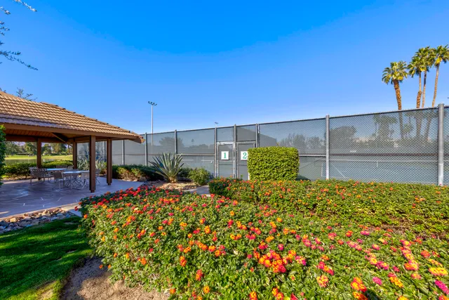 $890,000 | 899 Island Drive, Unit 402, Rancho Mirage, CA 92270