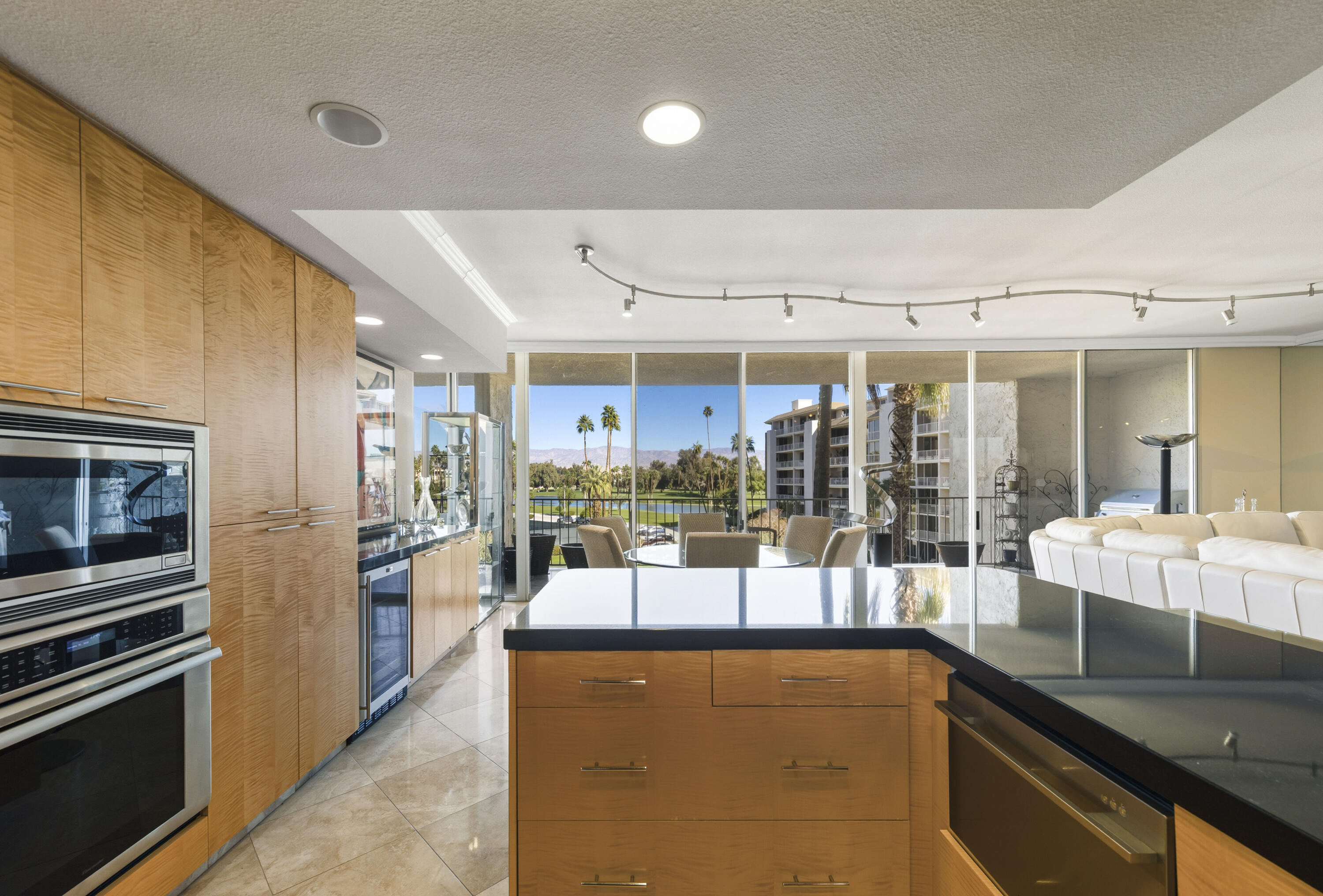 899 Island Drive, Unit 402 Rancho Mirage, CA 92270 - Photo 6 of 40 Kitchen on the View