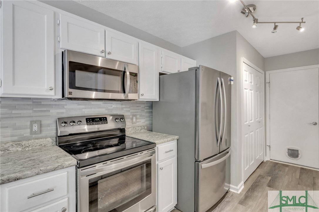 140 Cambridge Drive Savannah, GA 31419 - Photo 12 of 33