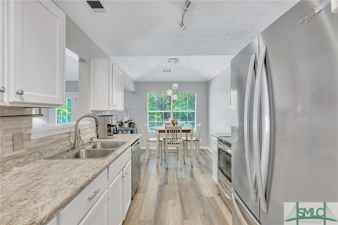 140 Cambridge Drive Savannah, GA 31419 - Photo 15 of 33