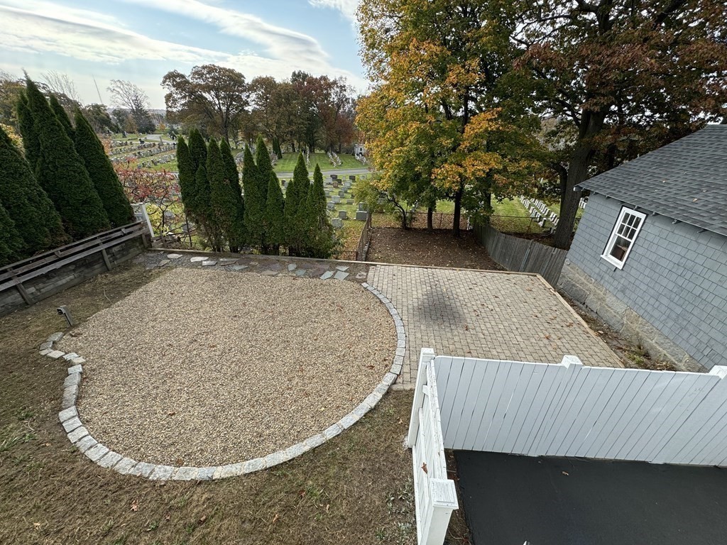 11 Overlook Road Quincy, MA 02169 - Photo 4 of 37 Gallery Image 4
