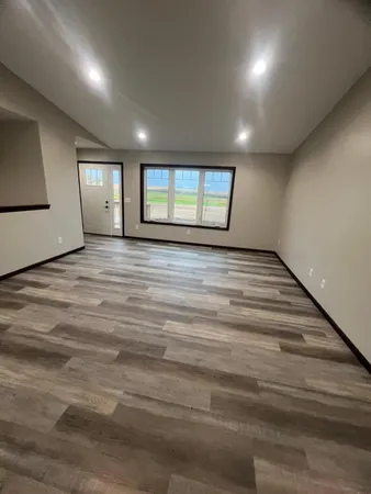 $845,000 | 10 Pelican Point Dr Lake, Garvin, MN 56132