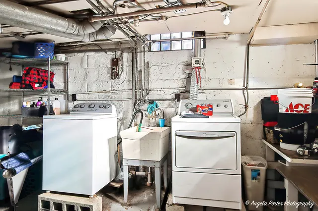 $236,700 | 1613-1615 North Avenue, Waukegan, IL 60085