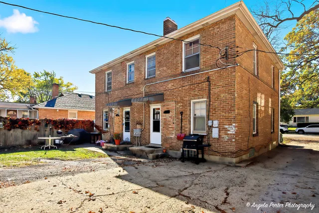 $236,700 | 1613-1615 North Avenue, Waukegan, IL 60085