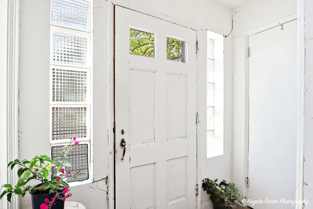 $236,700 | 1613-1615 North Avenue, Waukegan, IL 60085