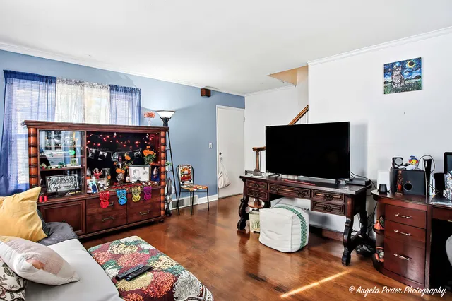 $236,700 | 1613-1615 North Avenue, Waukegan, IL 60085