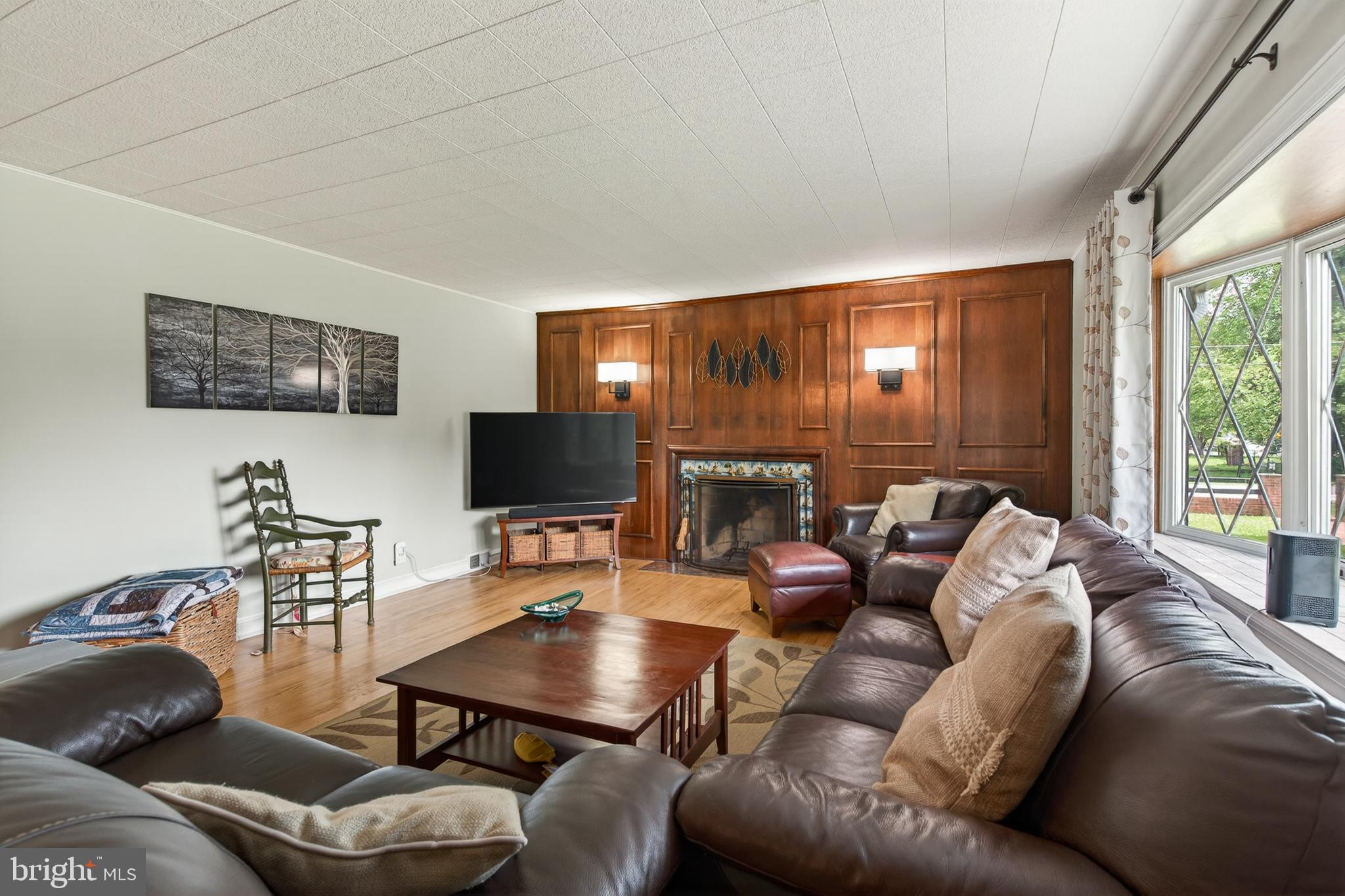 2207 Naamans Creek Road Boothwyn, PA 19061 - Photo 12 of 88