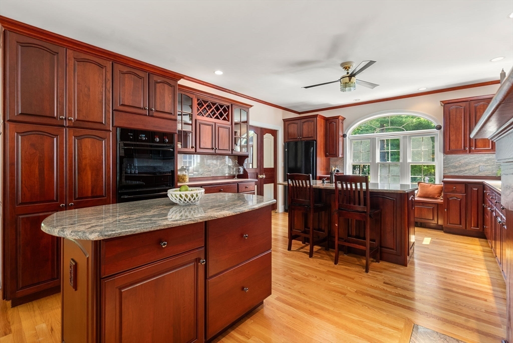 23 Trailside Road Medfield, MA 02052 - Photo 4 of 42 Gallery Image 4