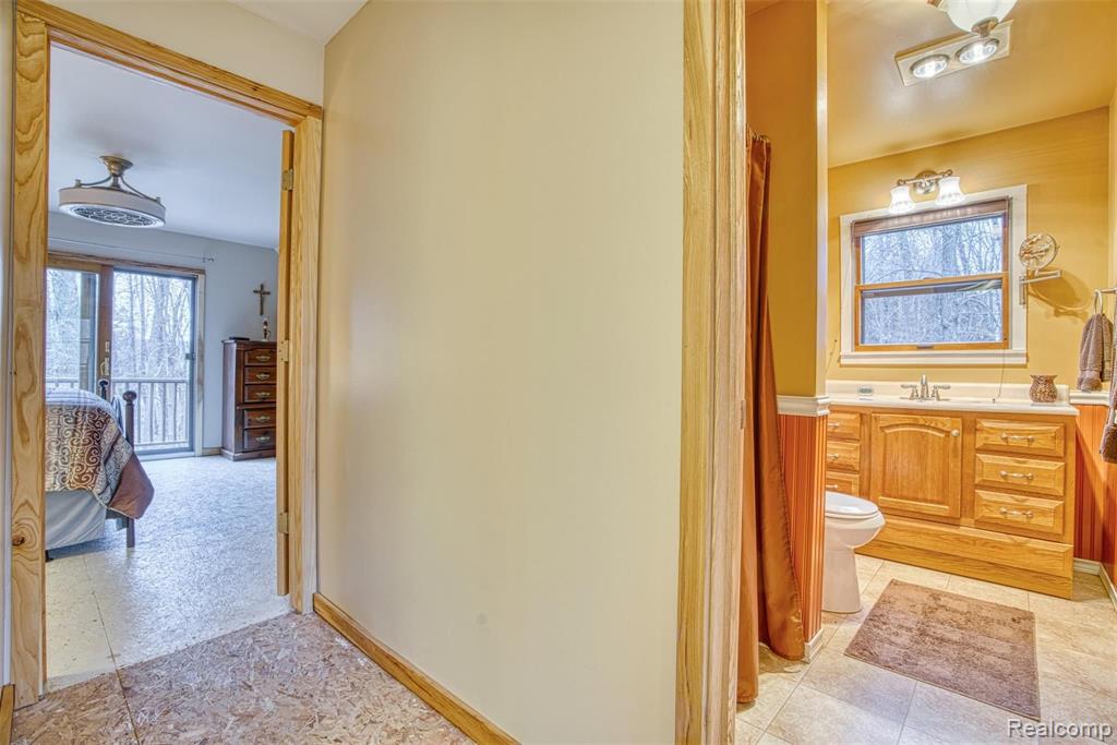 7341 Hogan Road Fenton, MI 48430 - Photo 34 of 47