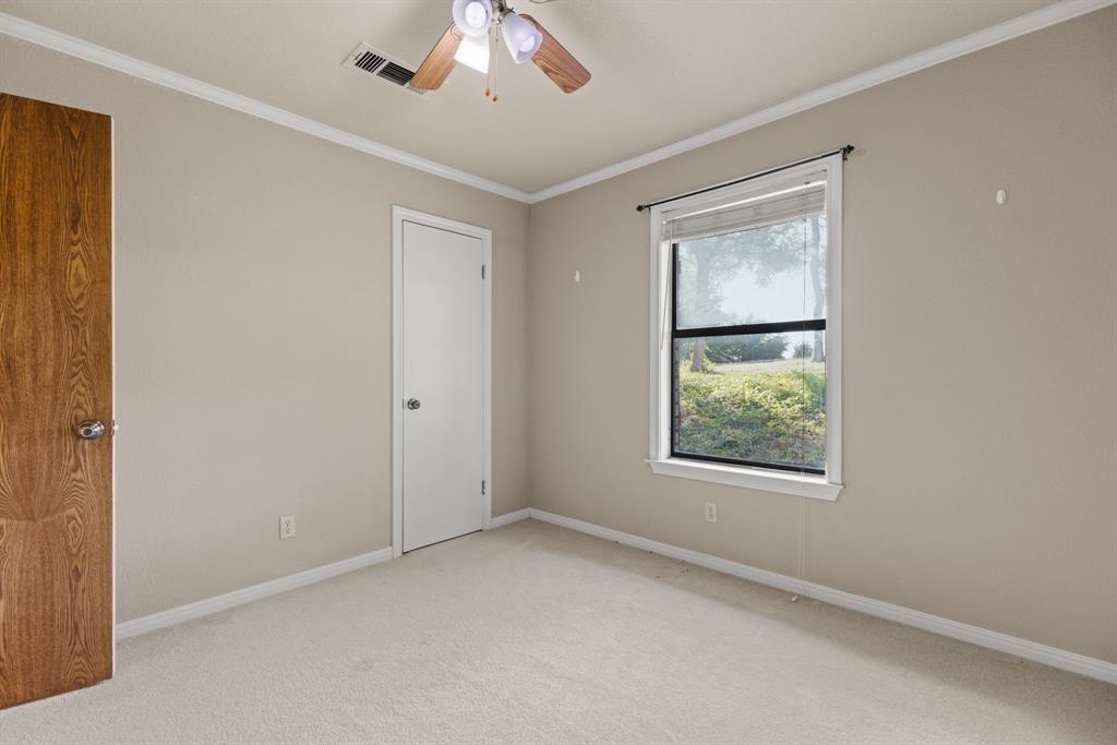 13539 Chapel Road Lorena, TX 76655 - Photo 22 of 37