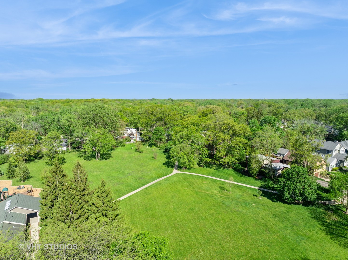 630 Juniper Road Glenview, IL 60025 - Photo 49 of 52 a view of a field with an ocean