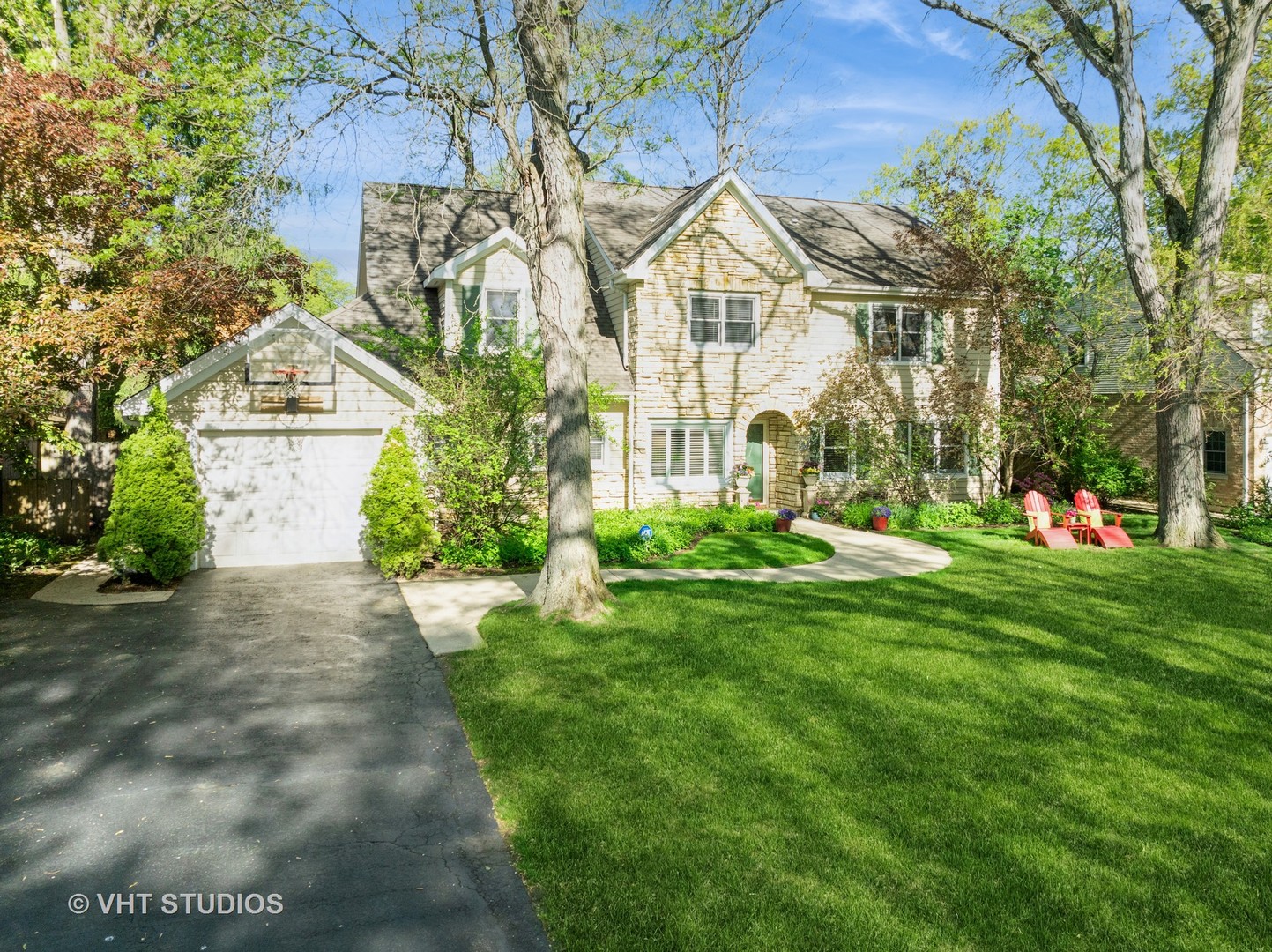 630 Juniper Road Glenview, IL 60025 - Photo 51 of 52 a front view of a house with a yard