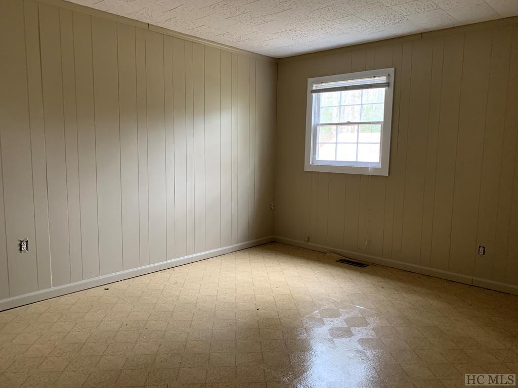 30 Fred Rankin Road Highlands, NC 28741 - Photo 11 of 12 Gallery Image 11