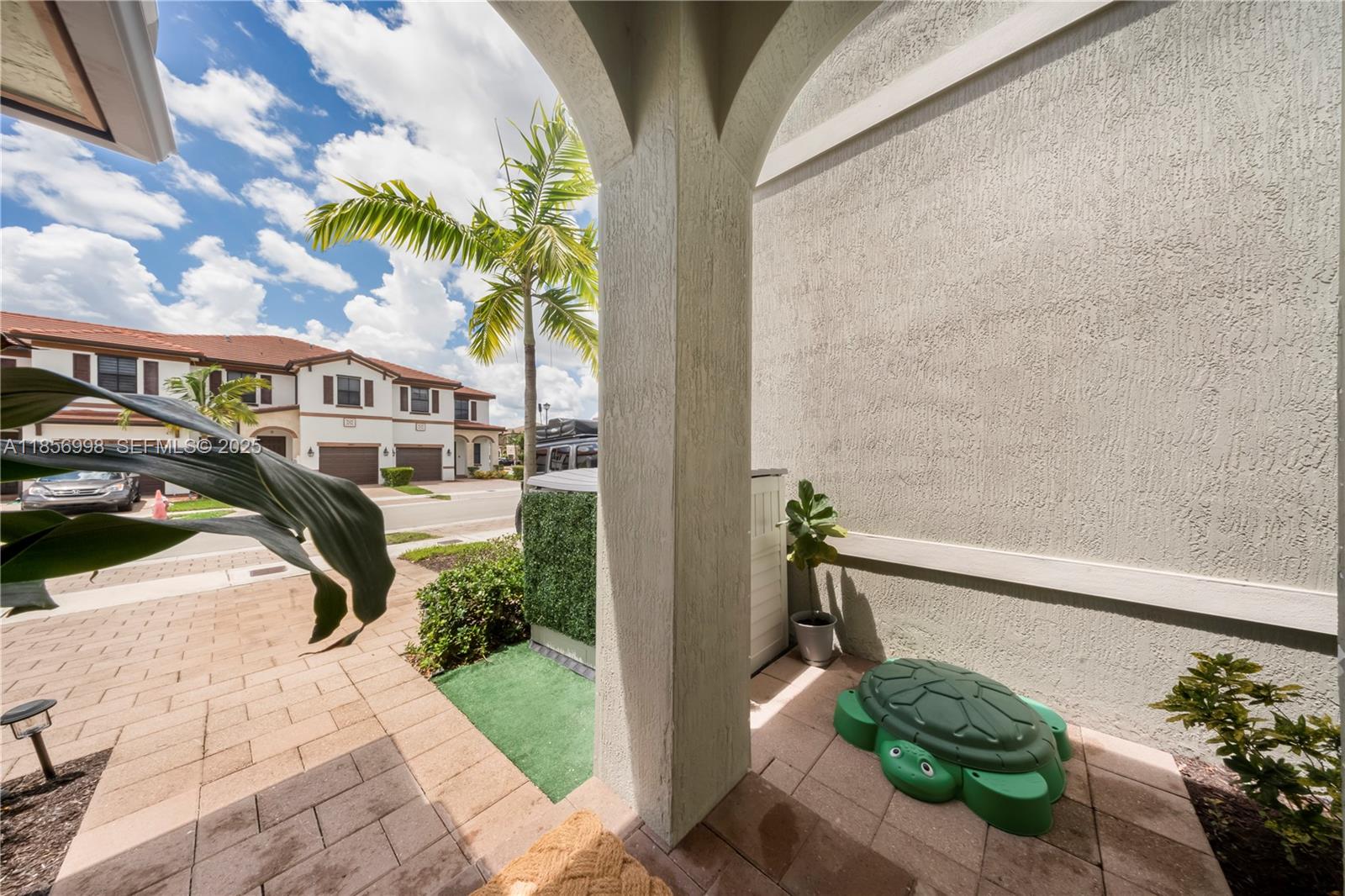 3433 West 104th Terrace Hialeah, FL 33018 - Photo 2 of 42