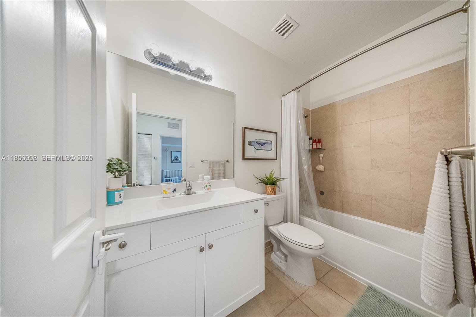 3433 West 104th Terrace Hialeah, FL 33018 - Photo 26 of 42