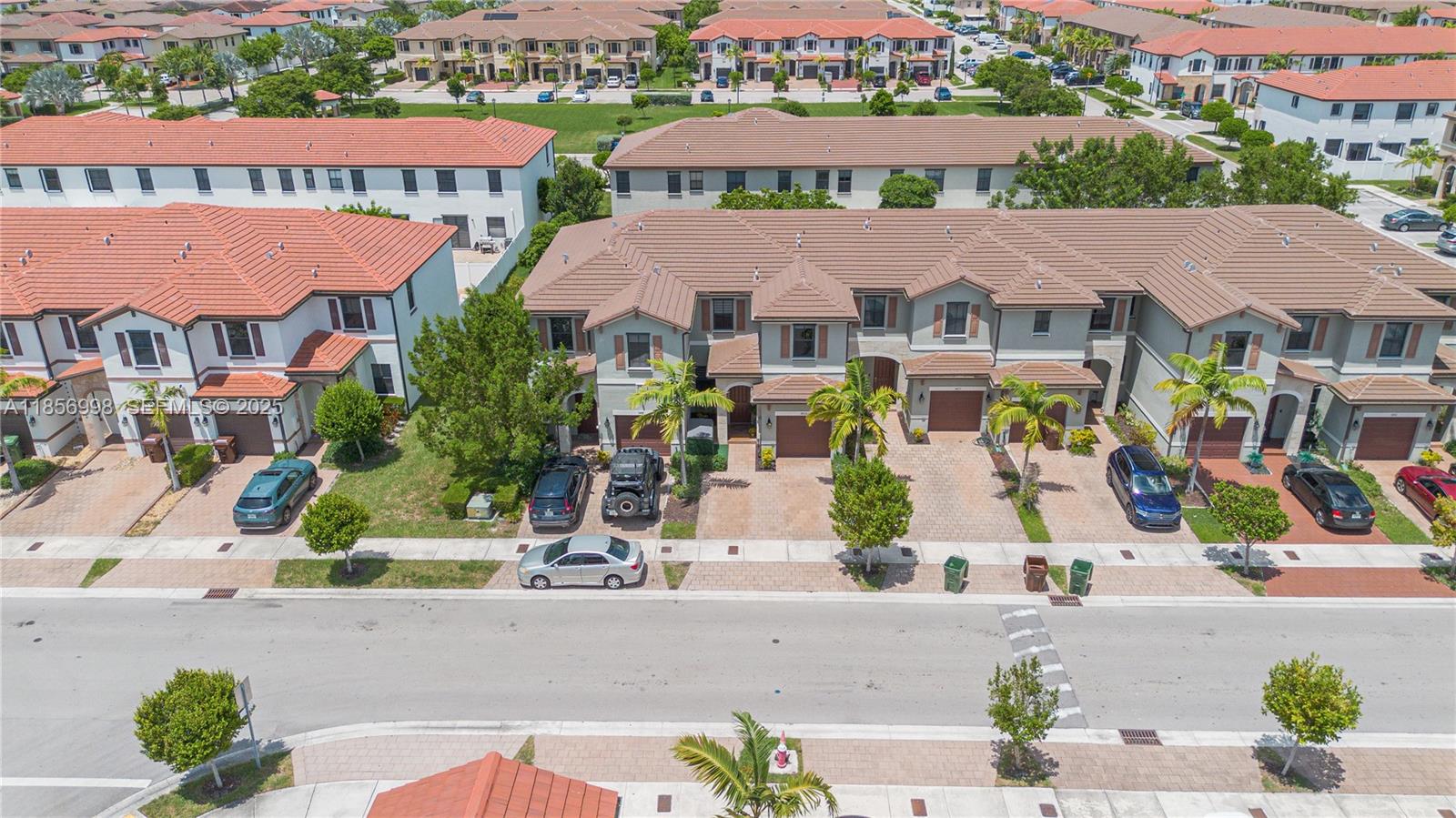 3433 West 104th Terrace Hialeah, FL 33018 - Photo 31 of 42