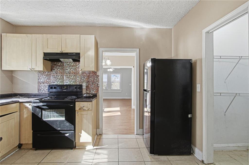 926 Lawton Street Southwest Atlanta, GA 30310 - Photo 12 of 27