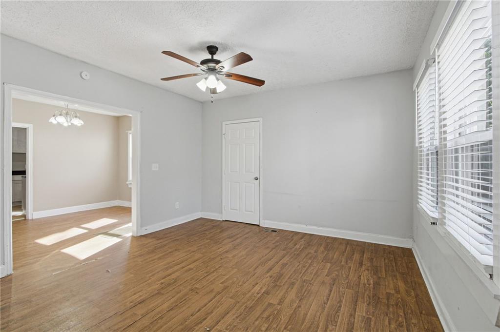 926 Lawton Street Southwest Atlanta, GA 30310 - Photo 15 of 27