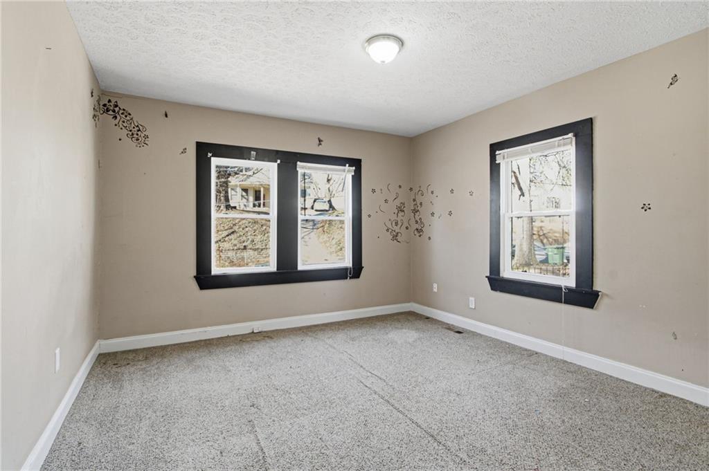 926 Lawton Street Southwest Atlanta, GA 30310 - Photo 18 of 27