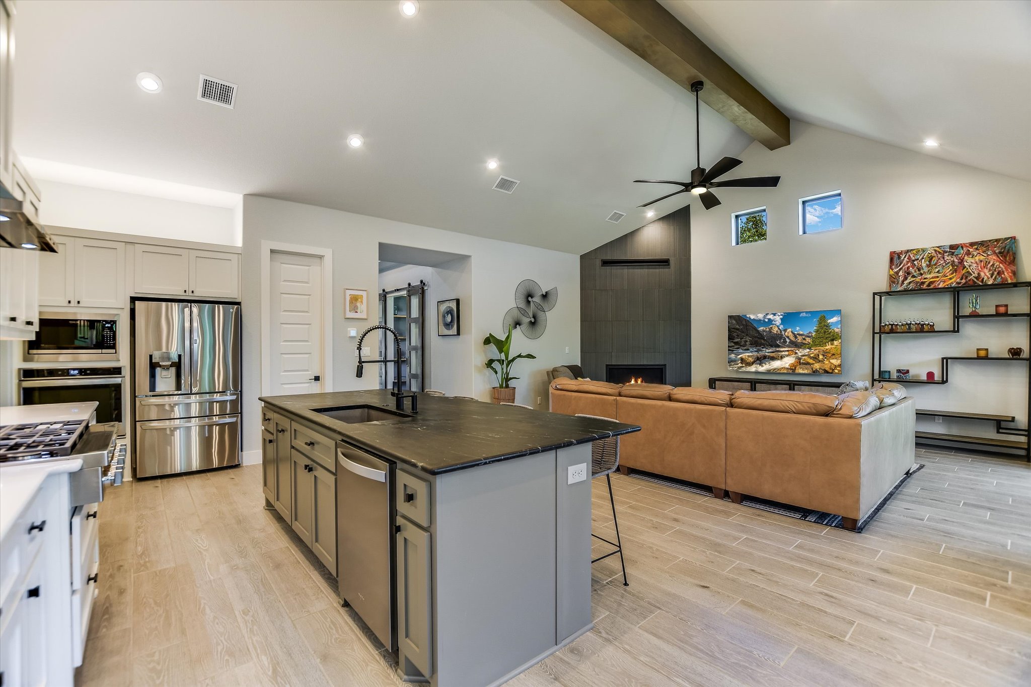 205 Axis Loop Georgetown, TX 78628 - Photo 18 of 30
