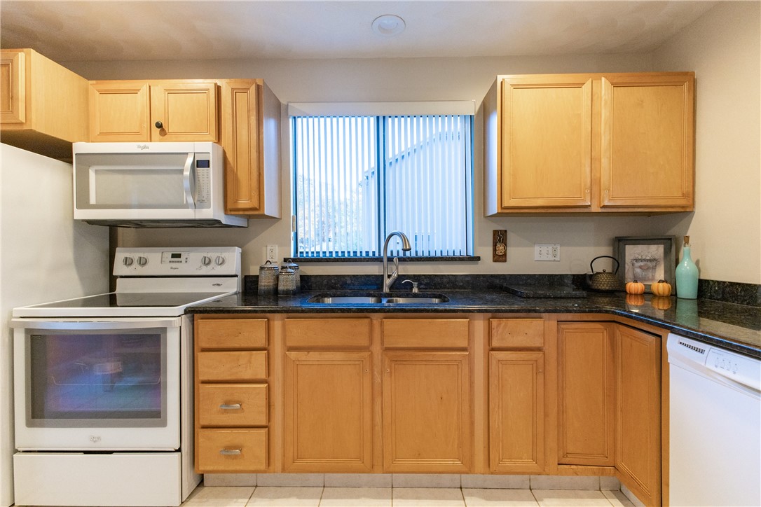 5 Wake Robin Road, Unit 2901 Lincoln, RI 02865 - Photo 12 of 30