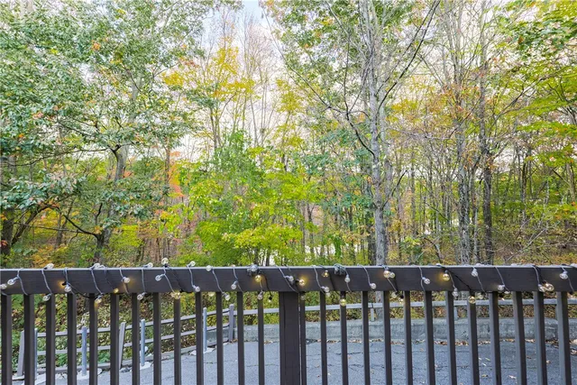 $395,000 | 5 Wake Robin Road, Unit 2901, Lincoln, RI 02865