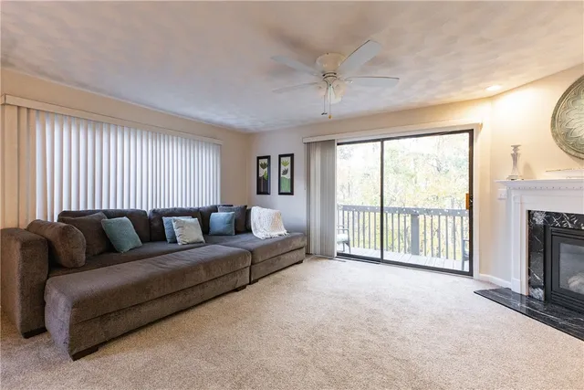 $395,000 | 5 Wake Robin Road, Unit 2901, Lincoln, RI 02865