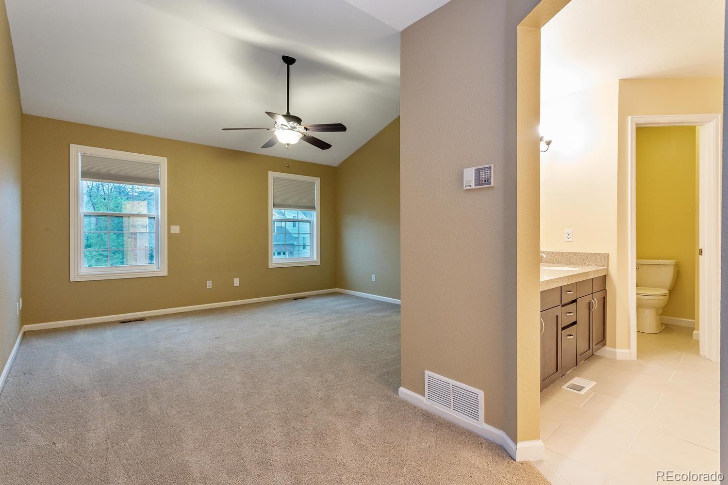 9869 Spring Hill Drive Highlands Ranch, CO 80129 - Photo 17 of 37 en view interior of the house