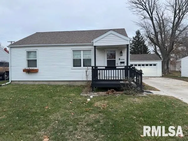 $150,000 | 345 North 11th Avenue, Canton, IL 61520
