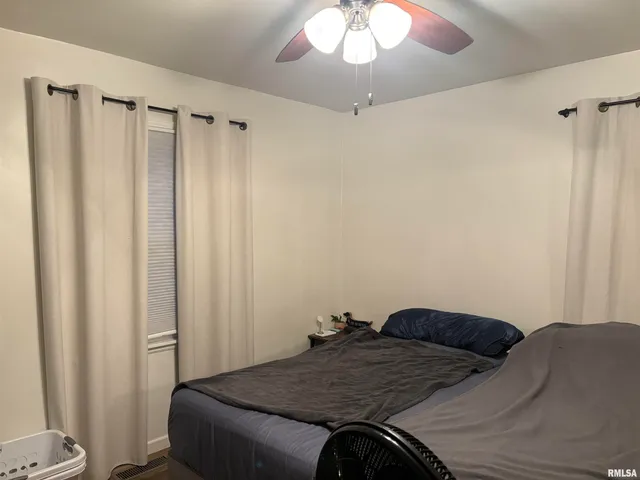 $159,000 | 345 North 11th Avenue, Canton, IL 61520